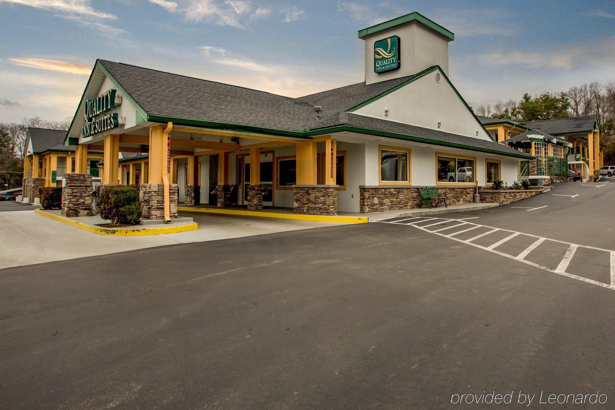 Quality Inn & Suites Biltmore East Asheville Extérieur photo